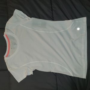 Make offer! White Bally Total Fitness dry-wik performance shirt. NWT. Sz M